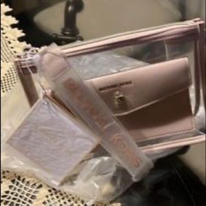BNWT Michael kors transparent makeup bag